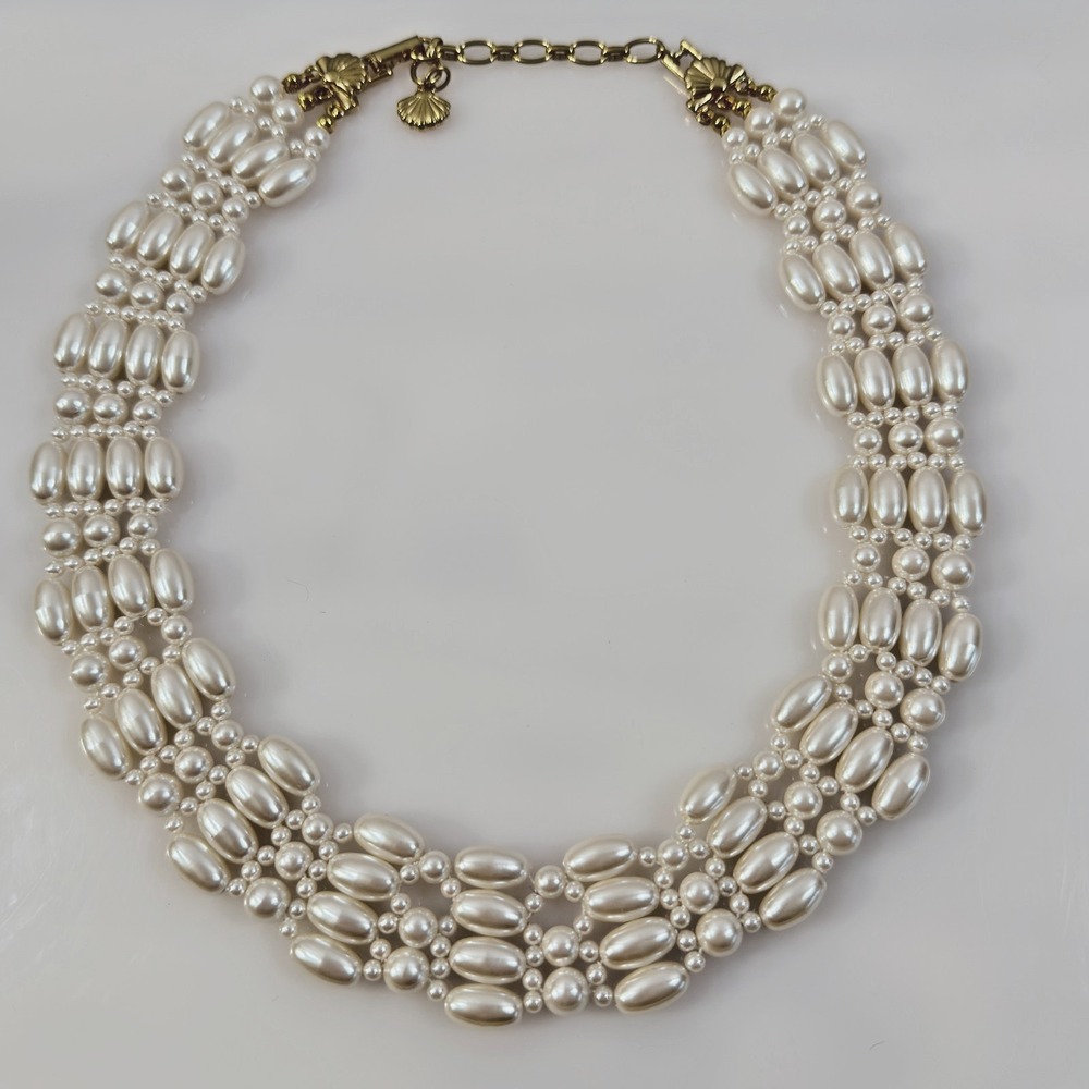 Vintage Richelieu Necklace Faux Acrylic Pearl Woven Bib Gold Tone 16-18"